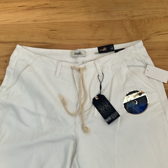 🆕 Angels Forever Young White Ankle Wide Legged Trousers - NWT - Picture 7 of 11